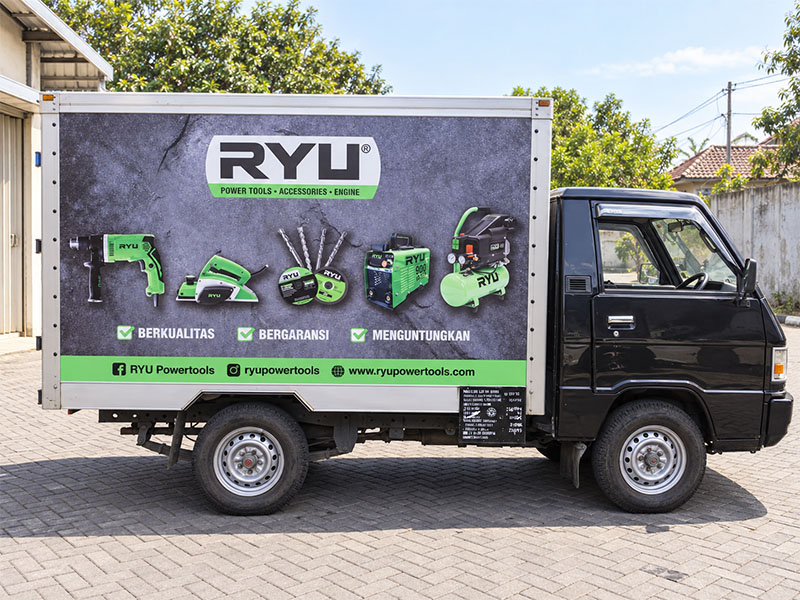 im14 - micro advertising - jasa advertising di surabaya - branding kendaraan mobil box